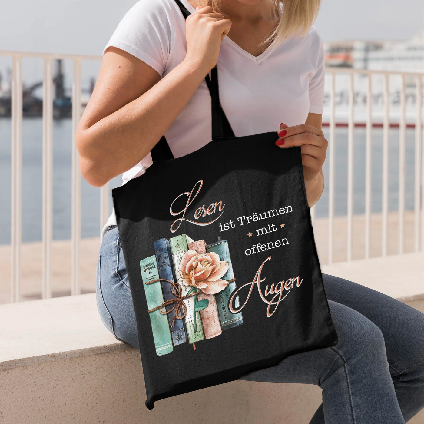 Bild: Baumwolltasche - Lesen ist Träumen mit offenen Augen. Geschenkidee