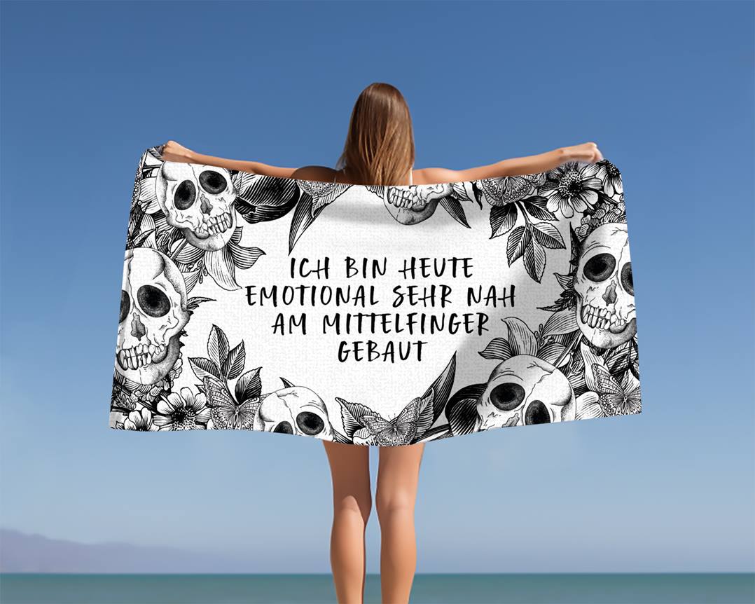 Ich bin heute emotional sehr nah am Mittelfinger gebaut. (Skull Statement) - Handtuch & Strandtuch