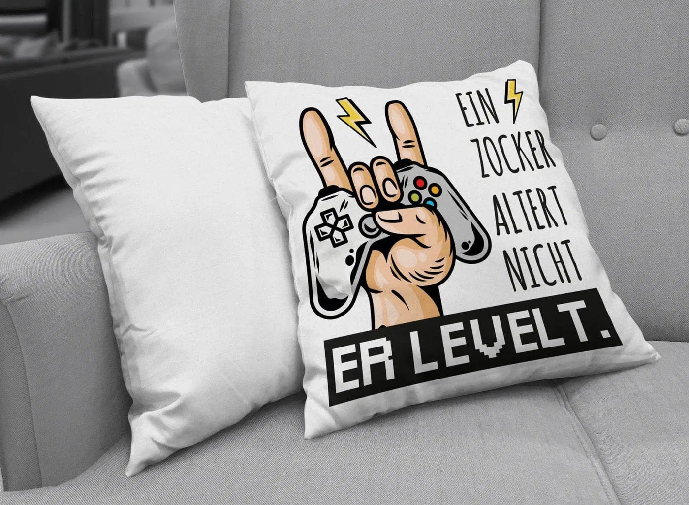 Bild: Kissen - Ein Zocker altert nicht er levelt. Geschenkidee