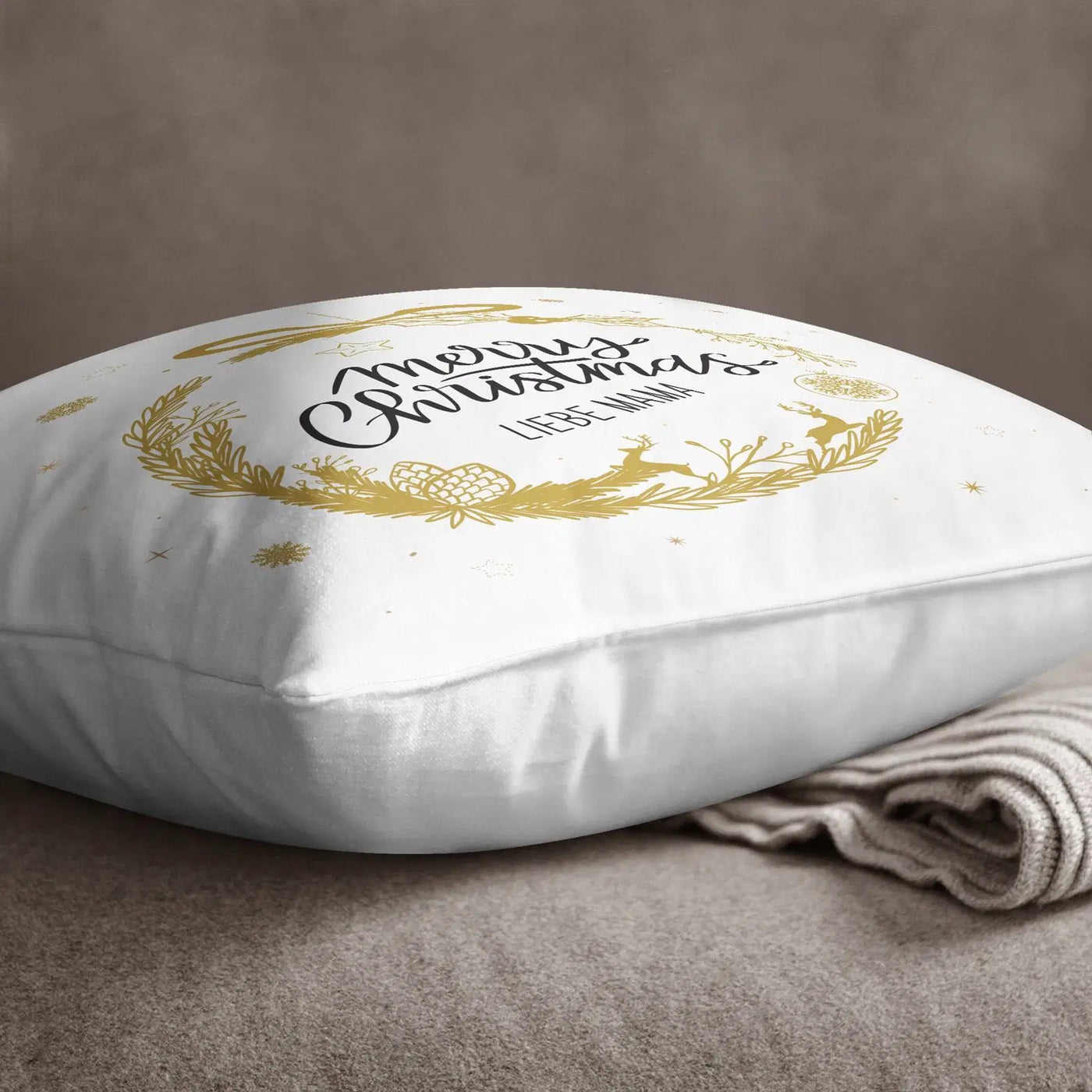 Bild: Kissen - Merry Christmas liebe Mama - Weihnachtskugel Geschenkidee