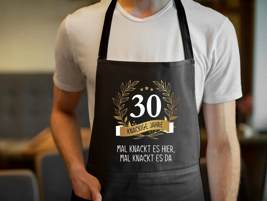 Bild: Kochschürze - Mal knackt es hier, mal knackt es da - Zahl - knackige Jahre (runder Geburtstag) Geschenkidee