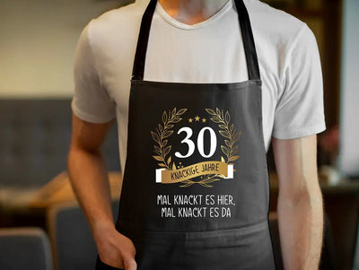 Bild: Kochschürze - Mal knackt es hier, mal knackt es da - Zahl - knackige Jahre (runder Geburtstag) Geschenkidee