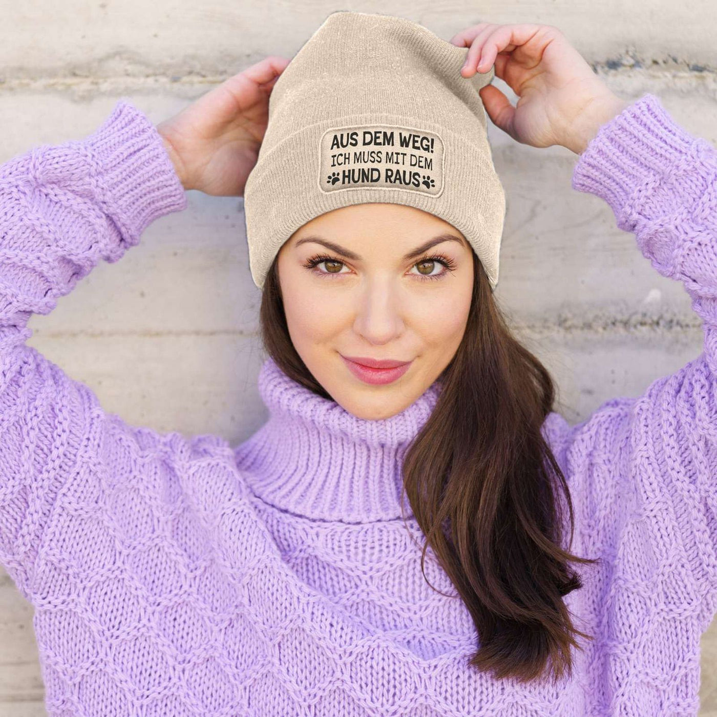 Beanie Mütze - Aus dem Weg! Ich muss mit dem Hund raus