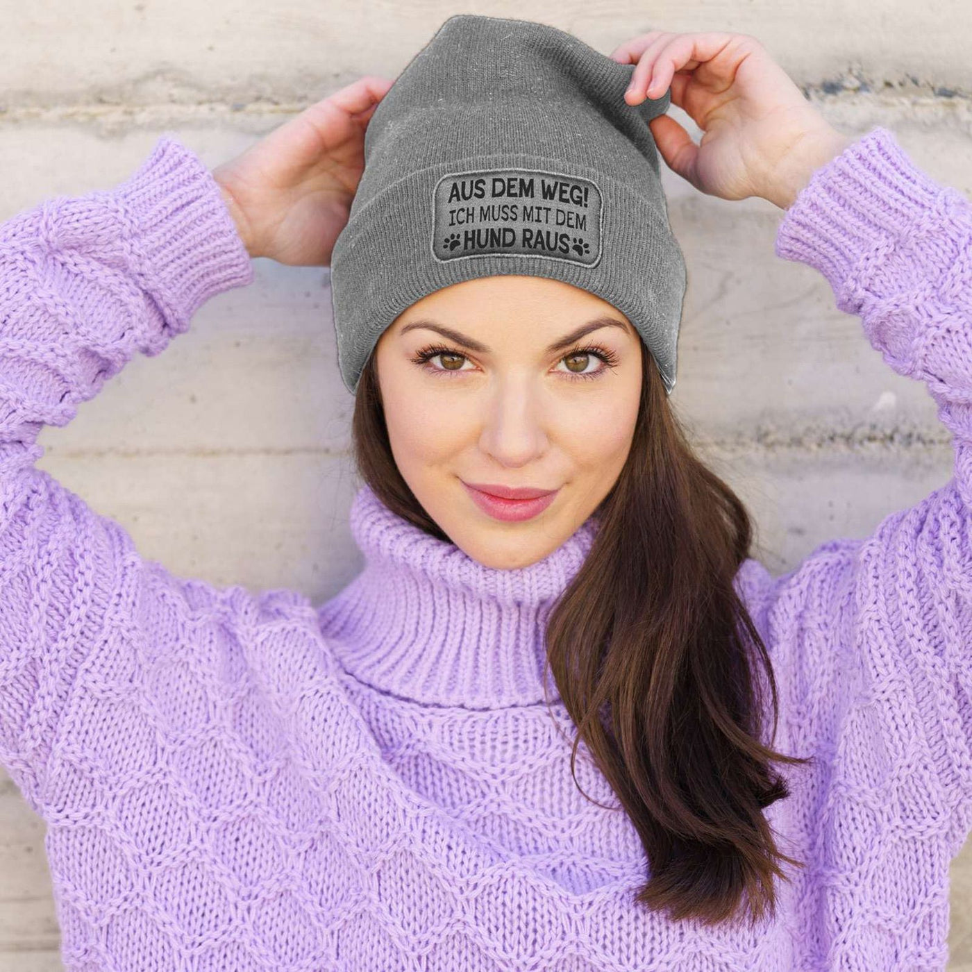 Beanie Mütze - Aus dem Weg! Ich muss mit dem Hund raus