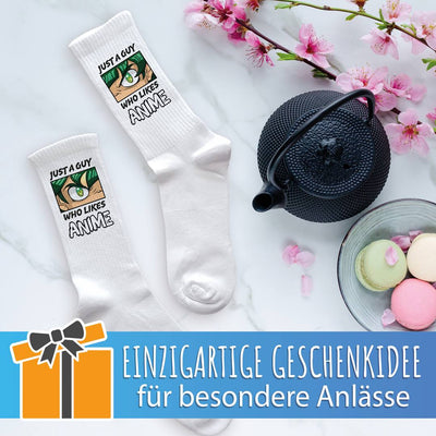 Socken - Just a guy who loves Anime (grün)