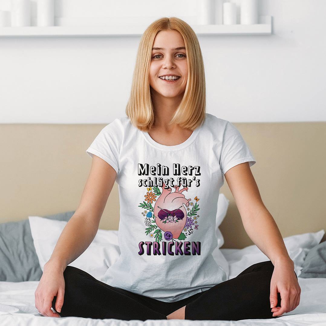 T-Shirt Damen - Mein Herz schlägt für's Stricken