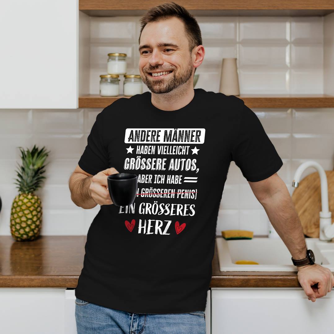 T-Shirt Herren - Ich habe ein größeres Herz (und Penis)