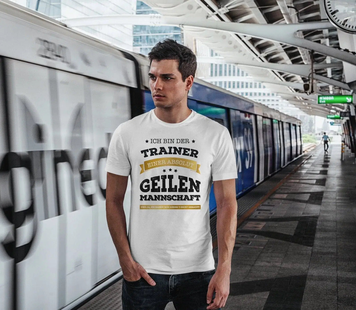 Bild: T-Shirt - Ich bin der Trainer einer absolut geilen Mannschaft Geschenkidee