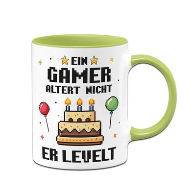 Tasse - Ein Gamer altert nicht er levelt (Pixel Style)