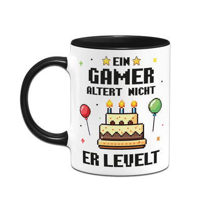 Tasse - Ein Gamer altert nicht er levelt (Pixel Style)