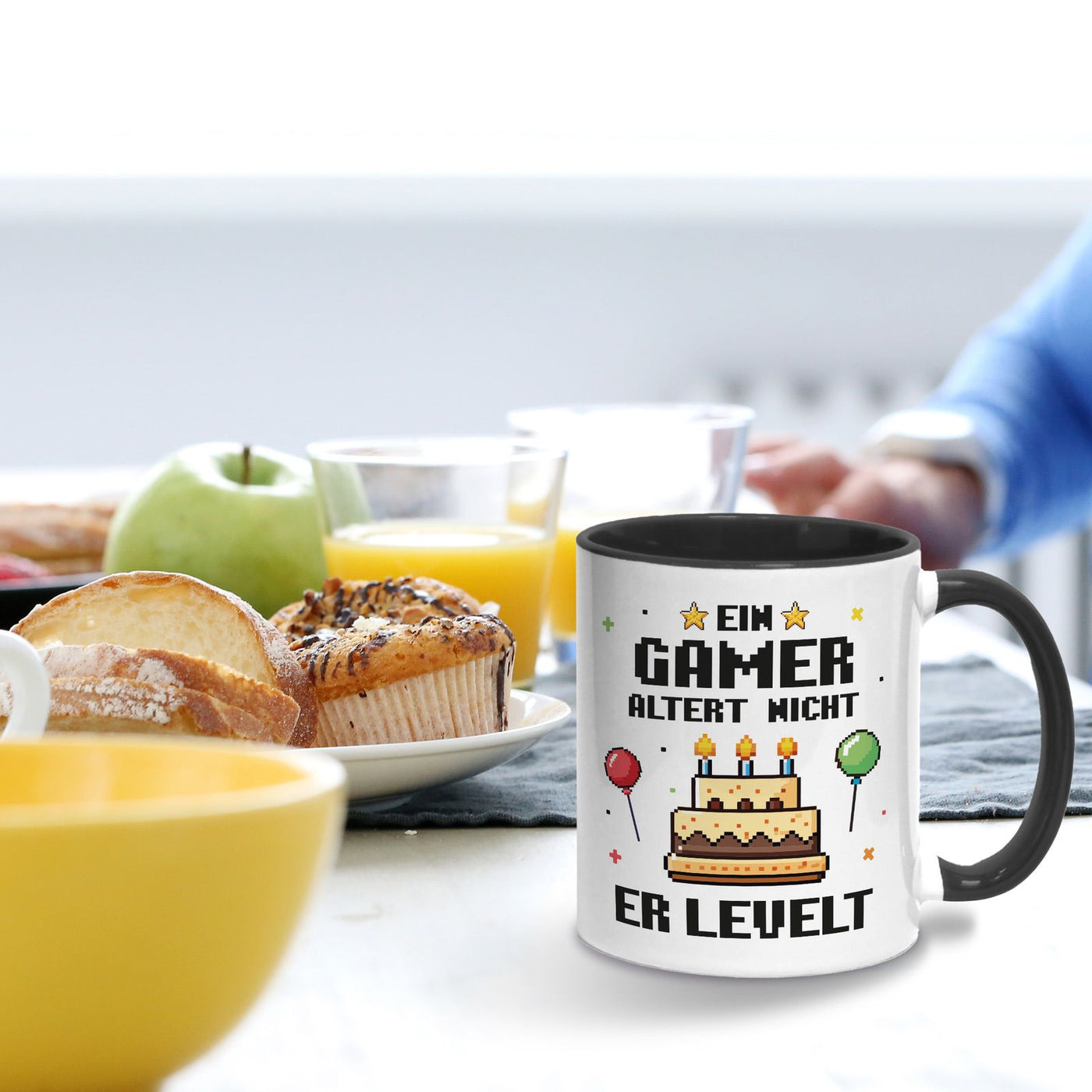 Tasse - Ein Gamer altert nicht er levelt (Pixel Style)