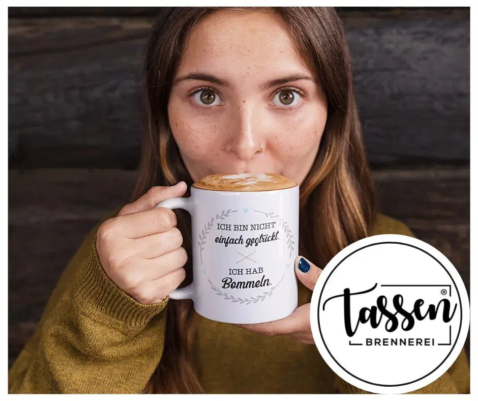 Bild: Tasse - Ich bin nicht einfach gestrickt. Ich hab Bommeln. Geschenkidee