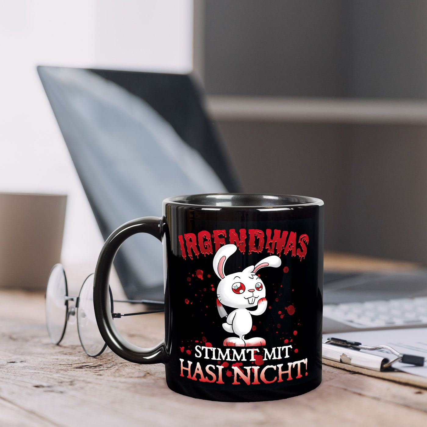 Tasse - Irgendwas stimmt mit Hasi nicht - Killer-Hase - BL