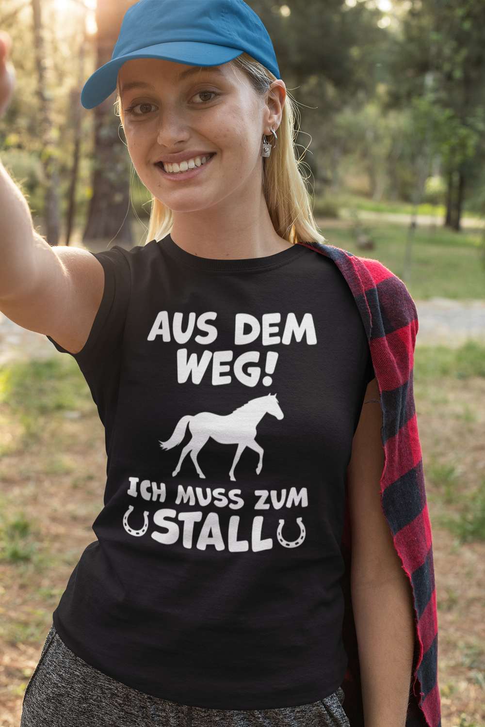 T-Shirt Damen - Aus dem Weg! Ich muss zum Stall