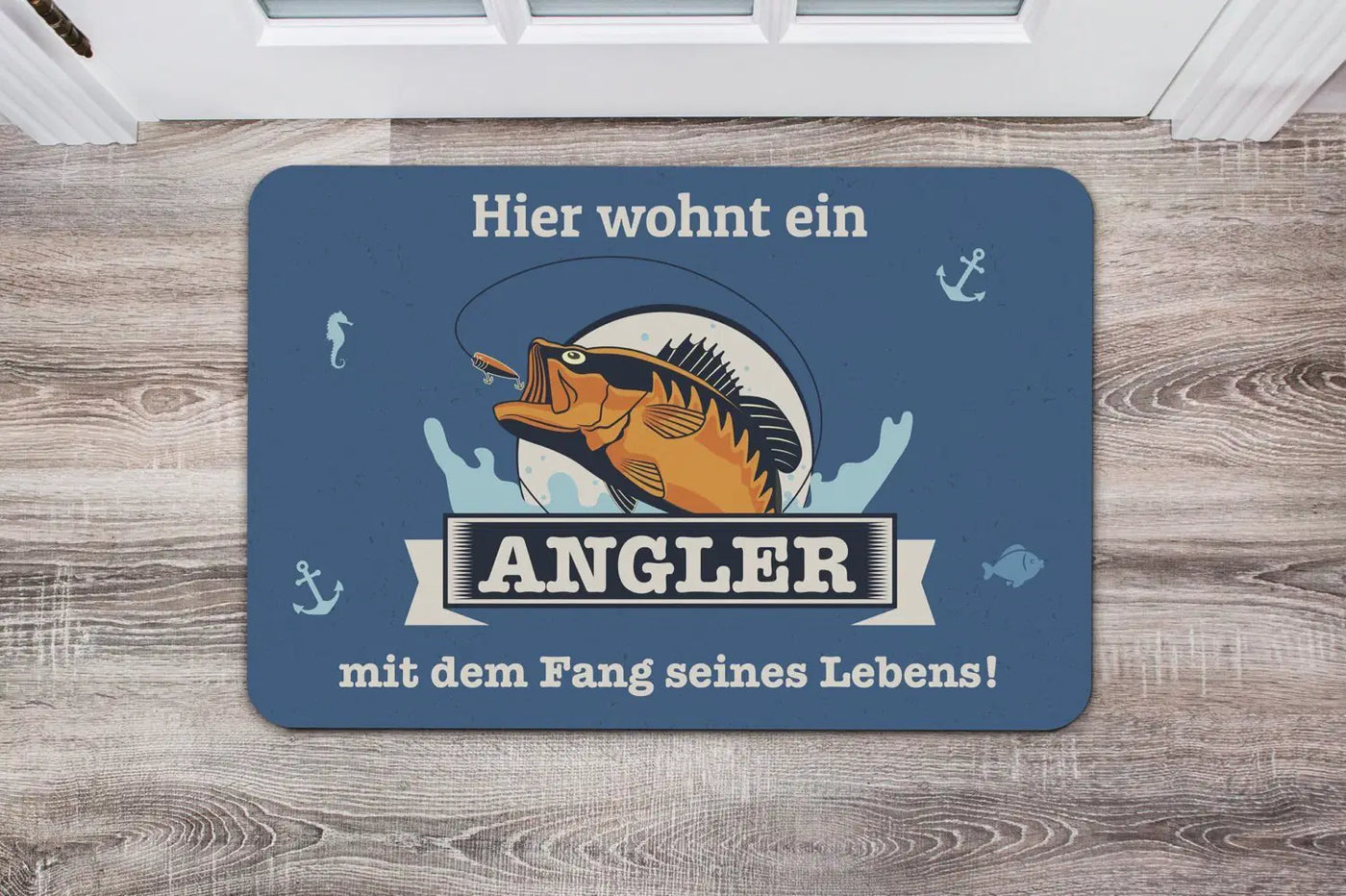 Bild: Fußmatte - Hier wohnt ein Angler mit dem Fang seines Lebens Geschenkidee