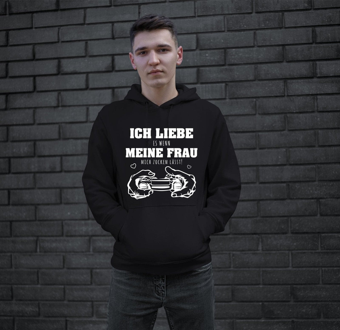 Bild: Hoodie - Ich liebe es, wenn meine Frau mich zocken lässt! Geschenkidee