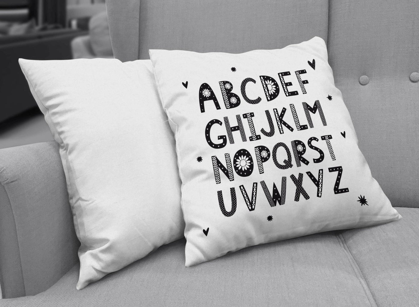 Bild: Kissen - Alphabet (schwarz-weiß) Geschenkidee