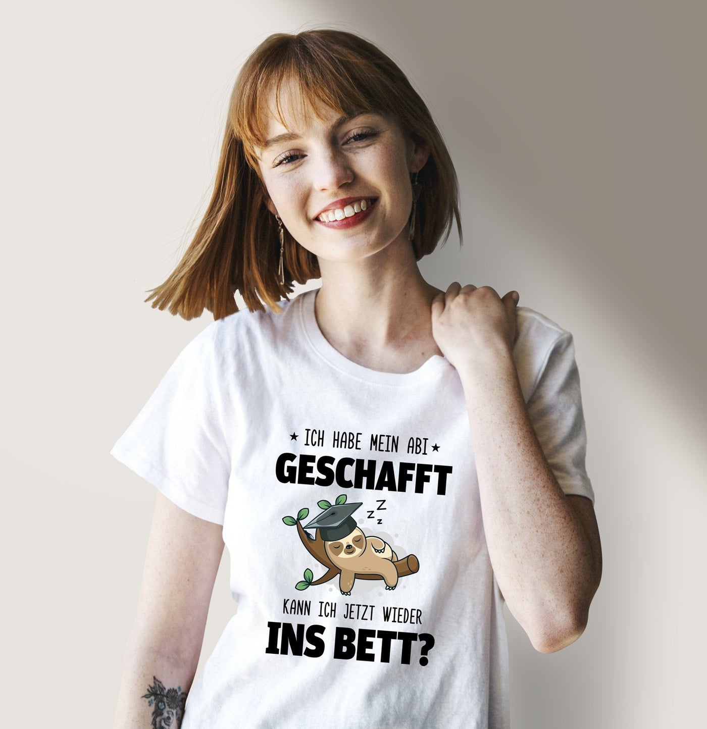 Bild: T-Shirt Damen - Faultier - Ich habe mein Abi geschafft. Kann ich jetzt wieder ins Bett? - V2 Geschenkidee