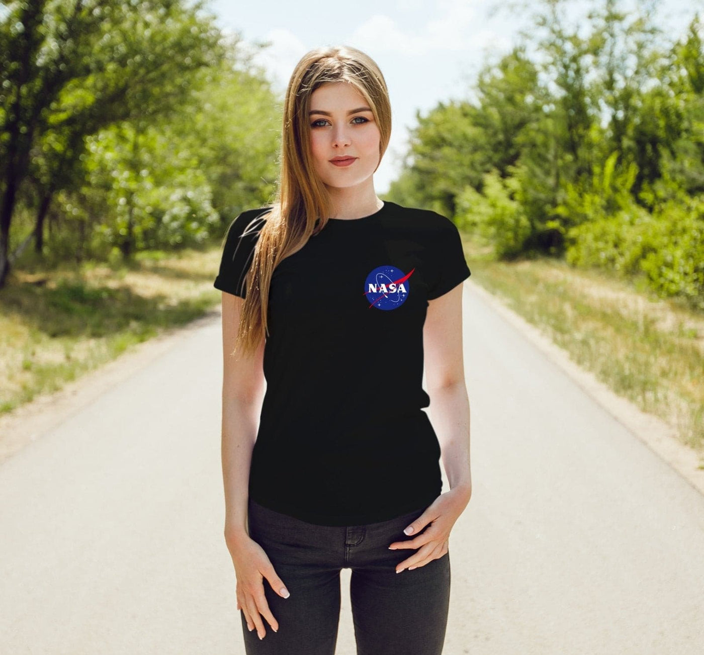 Bild: T-Shirt Damen - NASA Meatball Logo (Klein) Geschenkidee