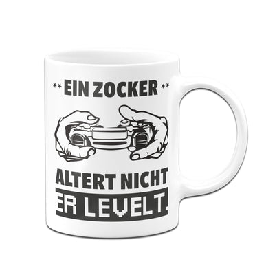 Bild: Tasse - Ein Zocker altert nicht er levelt. - V2 Geschenkidee