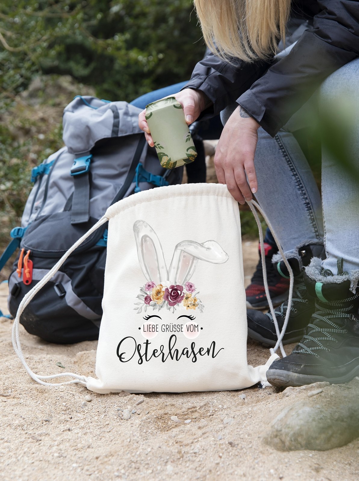 Bild: Turnbeutel - Liebe Grüsse vom Osterhasen (Hase Blumenkranz) Geschenkidee